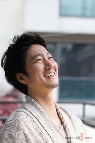 Archivo:Park Hae Il22.jpg