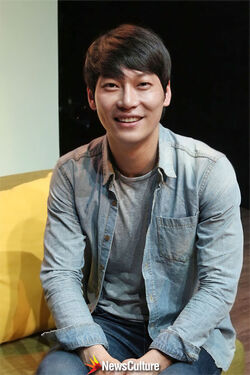 Park Hoon000.jpg