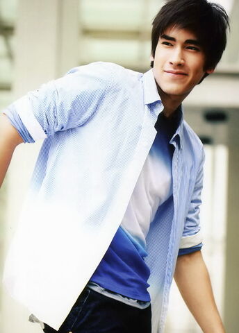 Archivo:Nadech kugimiya2.jpg