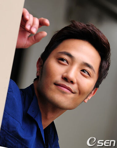 Archivo:Jin Goo9.jpg