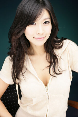 Archivo:Kwak Hyun Hwa4.jpg