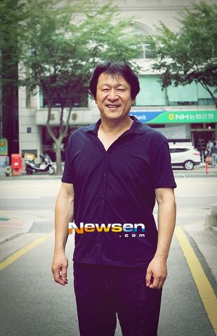 Archivo:Kim Eung Soo2.jpg