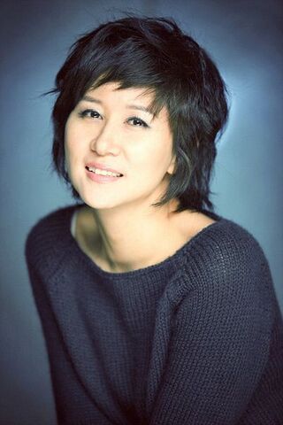 Archivo:400px-Ye-hee Yun.jpg