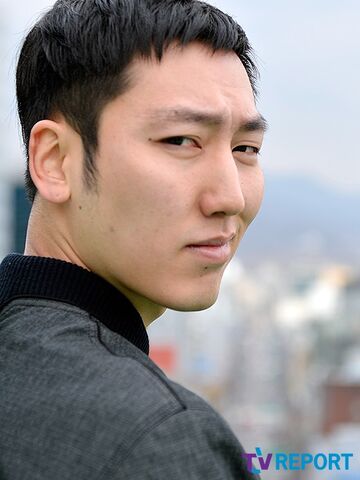 Archivo:Park Doo Sik4.jpg