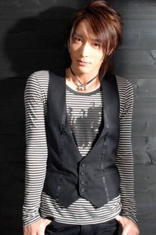 Archivo:Tokuyama Hidenori2.jpg