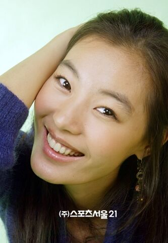 Archivo:Yoon So Yi2.jpg