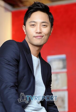 Archivo:Jin Goo2.jpg