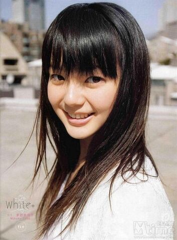Archivo:Tabe Mikako1.jpg