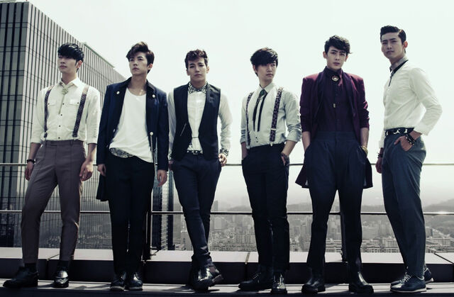 Archivo:2PM-Growncenter.jpg