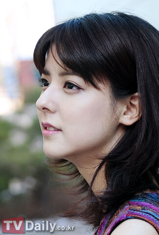 Archivo:Fujii Mina20.jpg