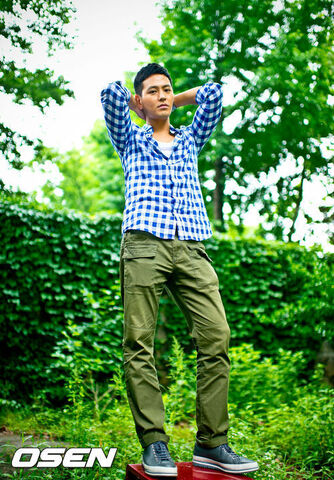 Archivo:Jang Suk Hyun6.jpg
