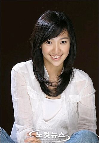 Archivo:Jun Hye Jin3.jpg