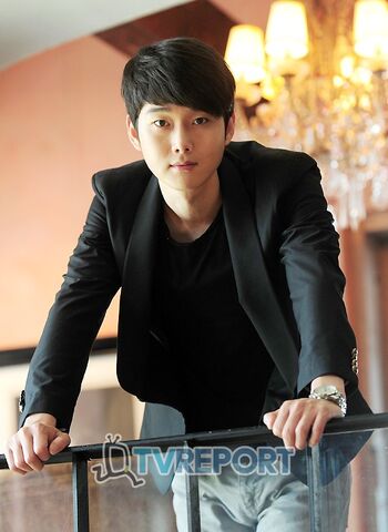 Archivo:Kang Sung14.jpg