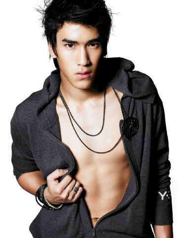 Archivo:Nadech.jpg