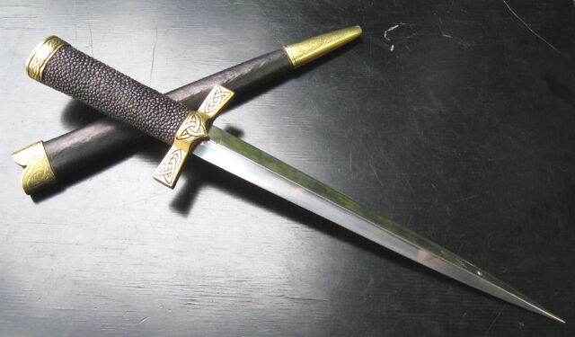 File:Dagger.jpg