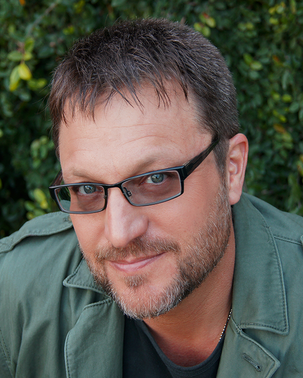 File:Steve Blum.png