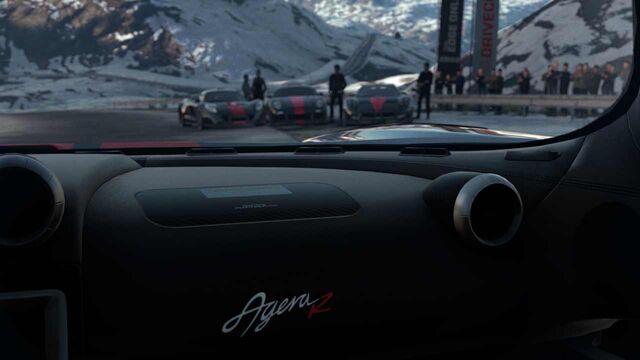 File:Agera (Interior).jpg