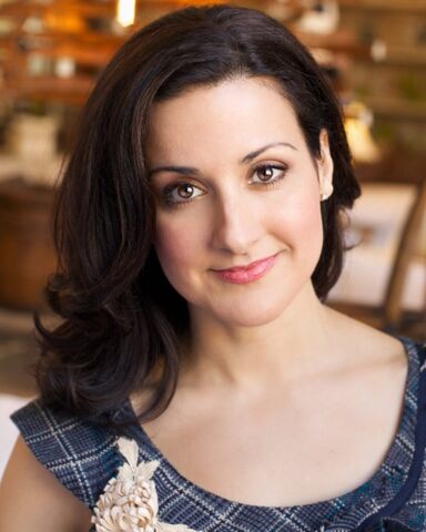 File:Ramona Milano.jpg