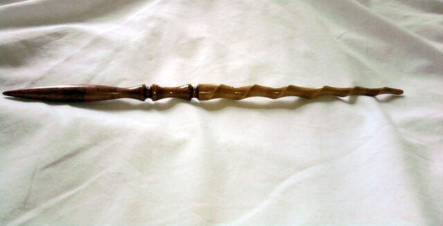 File:Tanja (Maple) wand.jpg