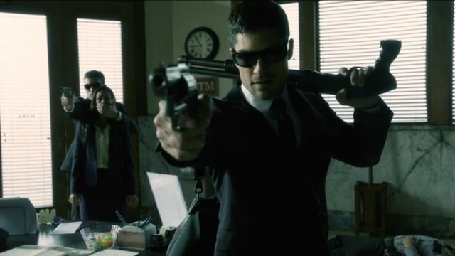 File:Seth 4 1x02.png