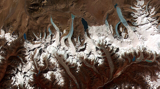 File:Glacial lakes, Bhutan.jpg