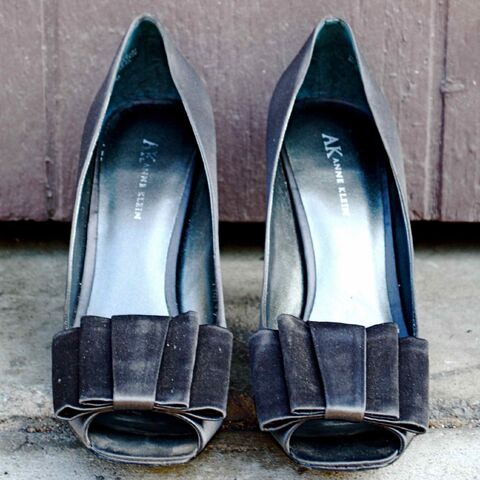 File:Shoes thumbnail.jpg