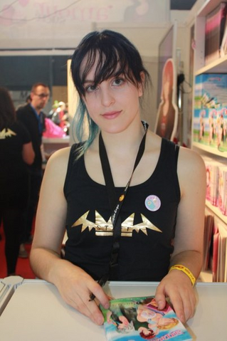 Archivo:ChiNoMiko.png