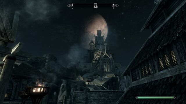File:Dragonsreach full moon.jpg