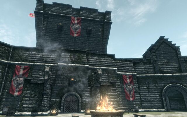 File:CastleDourInterior01.jpg