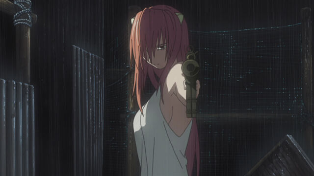 File:Lucy with a gun.jpg