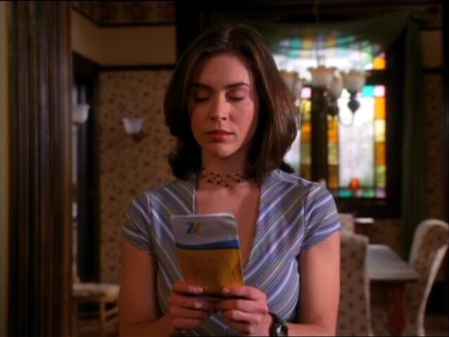 Archivo:1x20-PhoebeCallPremonition.jpg