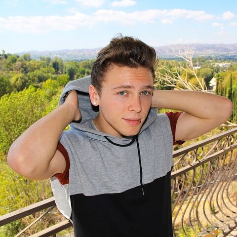 File:Keaton outside.jpg