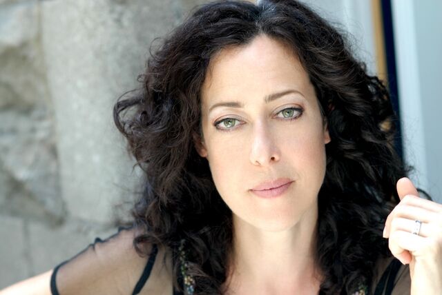 File:Leni Parker.jpg