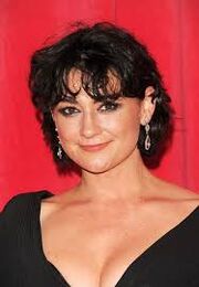 Natalie J Robb