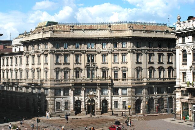 File:Unicredit-Sede-Milano-Imc.jpg