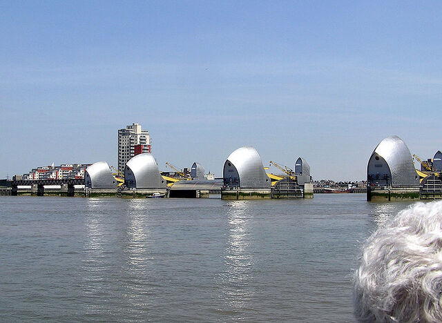 File:Thames.barrier.1.london.arp.jpg