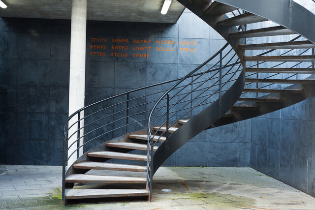 File:Downwardspiral.jpg