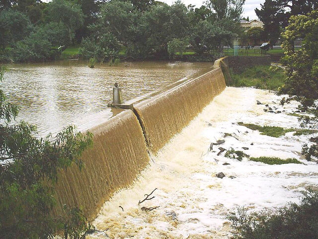 File:Coburg Lake Wier.jpg