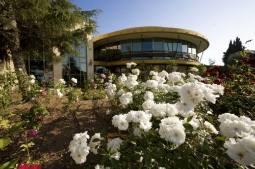 File:WP Hotel.jpg