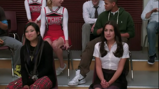 Tina y Rachel Sweet Caroline.png