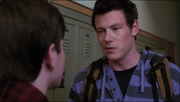 Finn hablando con Kurt Ballad.png