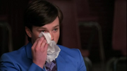 Kurt llorando en The Rhodes Not Taken.png