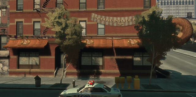 Archivo:RustyBrown'sRingDonutsIV.jpg