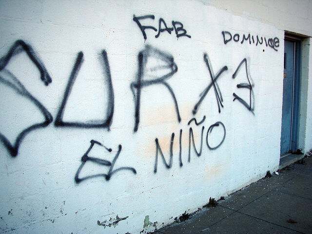Archivo:Graffiti Sureño.jpg
