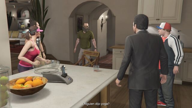 Archivo:Trevorsaludo.jpg