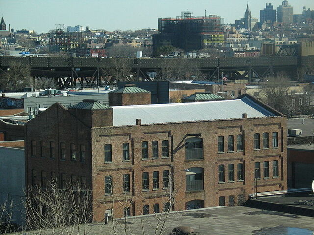 Archivo:RedHook-Facory.jpg