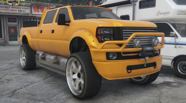 Archivo:SandkingXL-NPCtunner2 gtav.jpg
