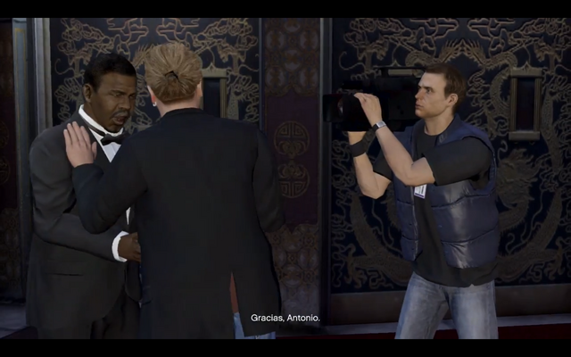 Archivo:Anton en el estreno.png