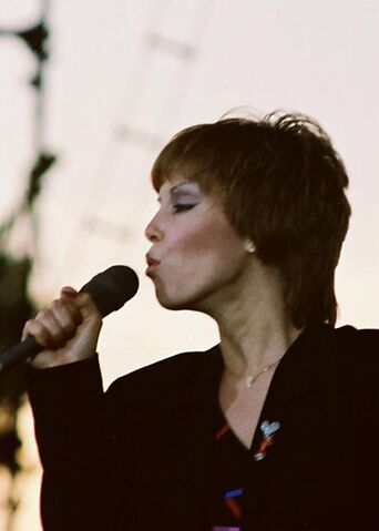 Archivo:PatBenatar.jpg