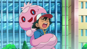 EP686 Frillish usando estrujón.png